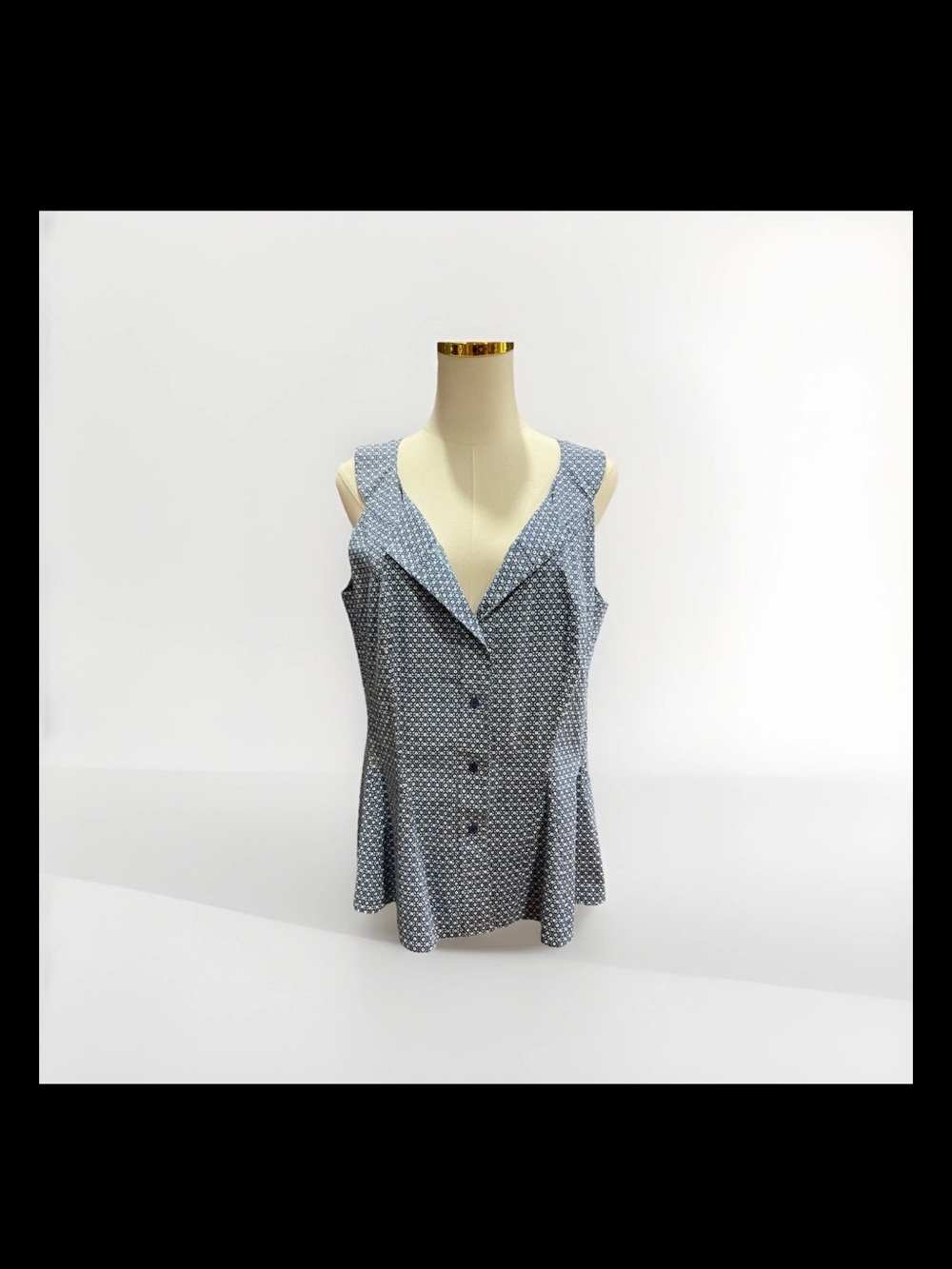 Woman’s Lafayette 148 NY Top Geometric Sleeveless Peplum Blouse Blue Size 12